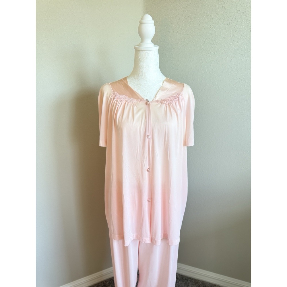 Vintage 80's Vanity Fair Blush Pink Nylon Pajama Set XL